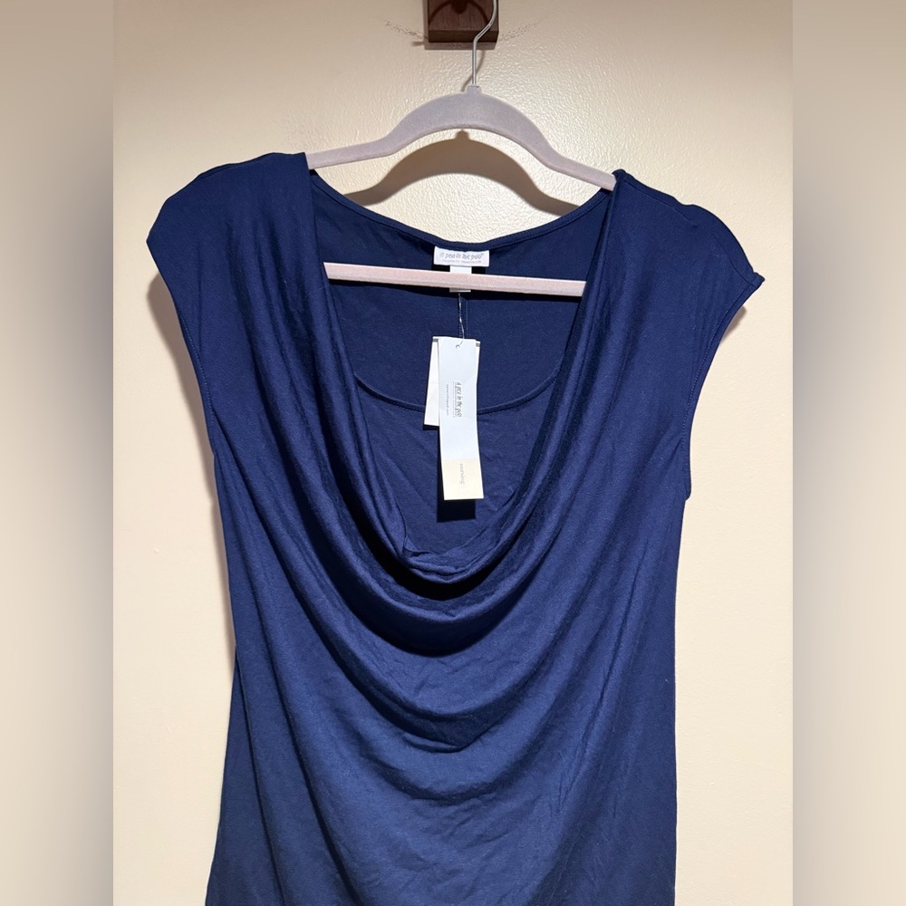 NWT A Pea in the Pod Drape Nursing Top in Navy - Picture 3 of 7